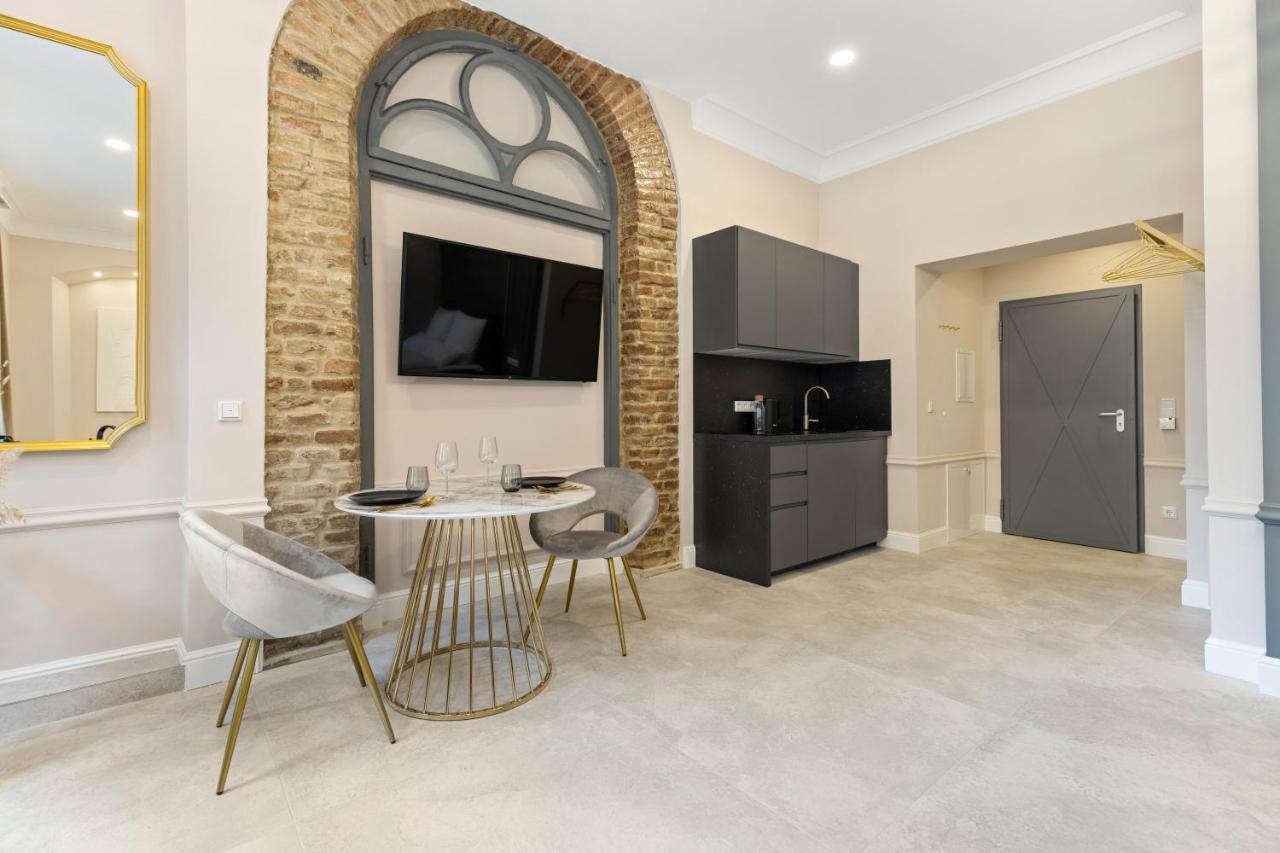 אוגסבורג Boutique Rooms I Luxus Suite I Center I Boxspring מראה חיצוני תמונה